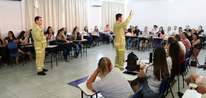 Educação está finalizando a formação de primeiros socorros para cerca de 500 profissionais